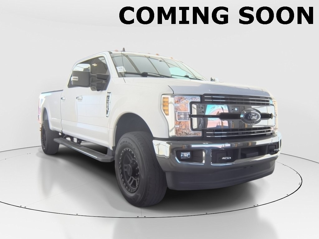2019 Ford F-350 Super Duty Lariat's photo