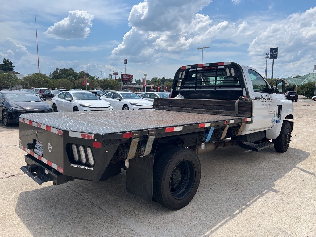 2022 Chevrolet Silverado 4500HD Work Truck photo 2