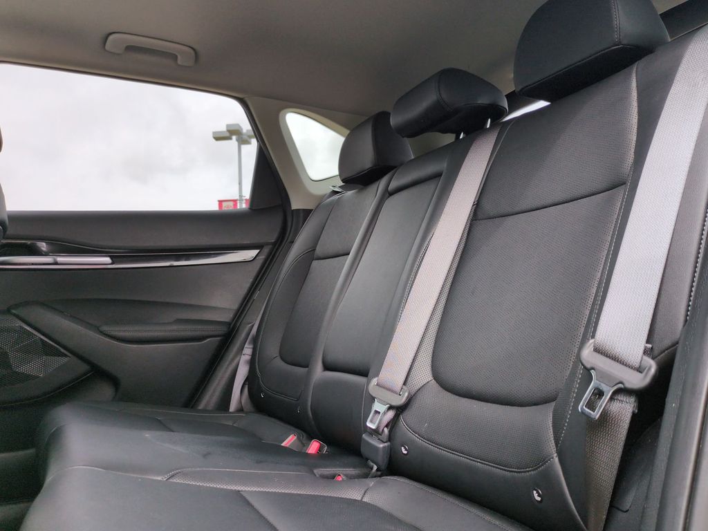 2024 Kia Seltos SX - Photo 29