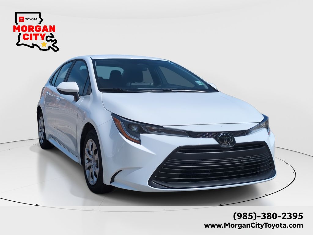 2025 Toyota Corolla LE CVT's photo