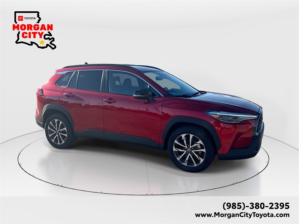 2025 Toyota Corolla Cross XLE's photo