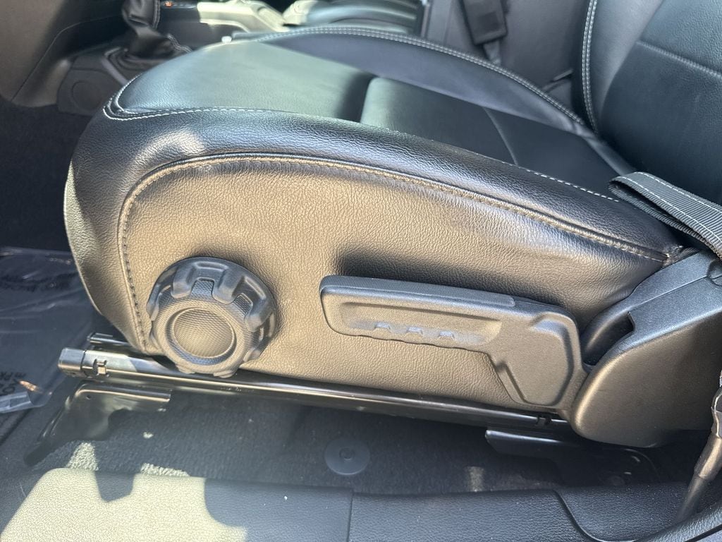 2021 Jeep Wrangler Unlimited Sahara 4XE - Photo 14