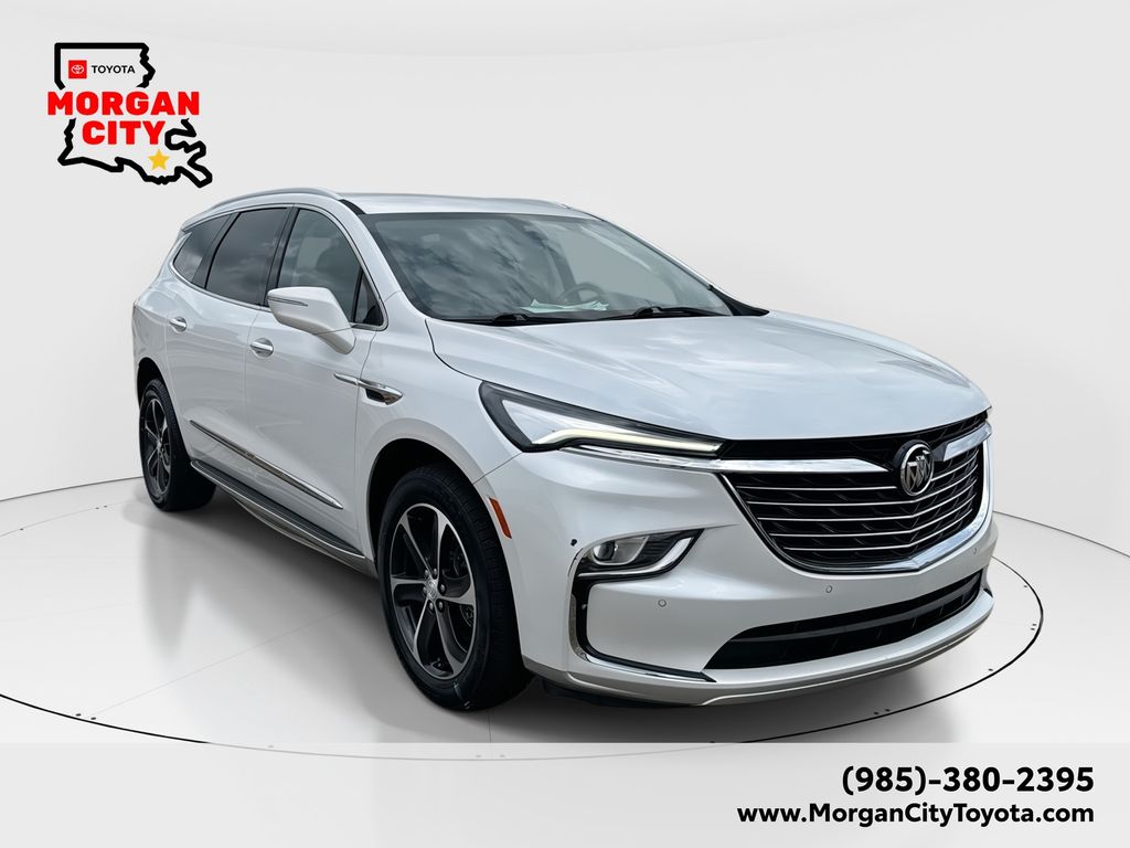 2022 Buick Enclave Essence's photo