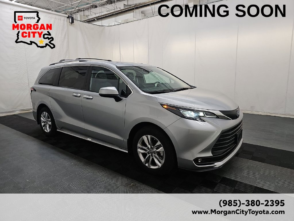 2025 Toyota Sienna XLE