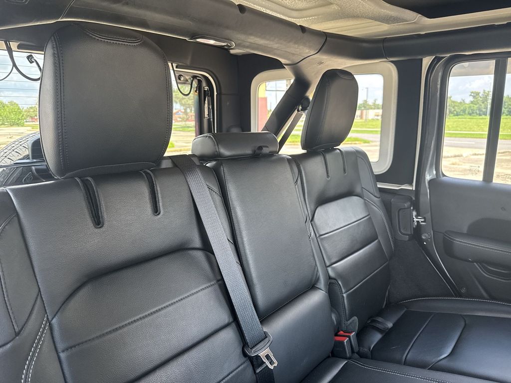 2021 Jeep Wrangler Unlimited Sahara 4XE - Photo 33