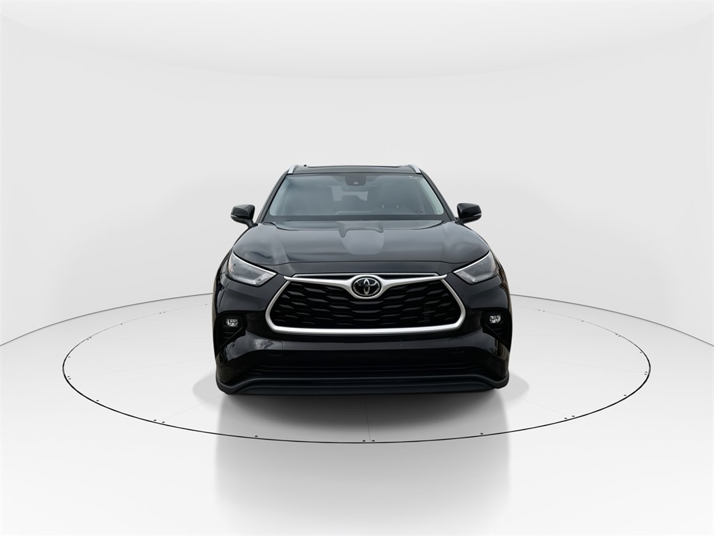 Used 2022 Toyota Highlander XLE SUV