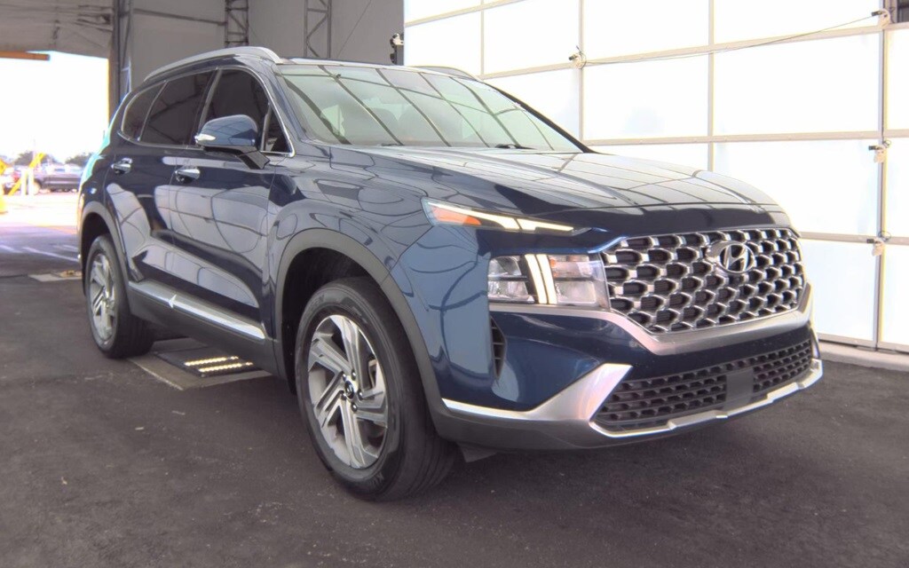 2023 Hyundai Santa Fe SEL Premium photo 2
