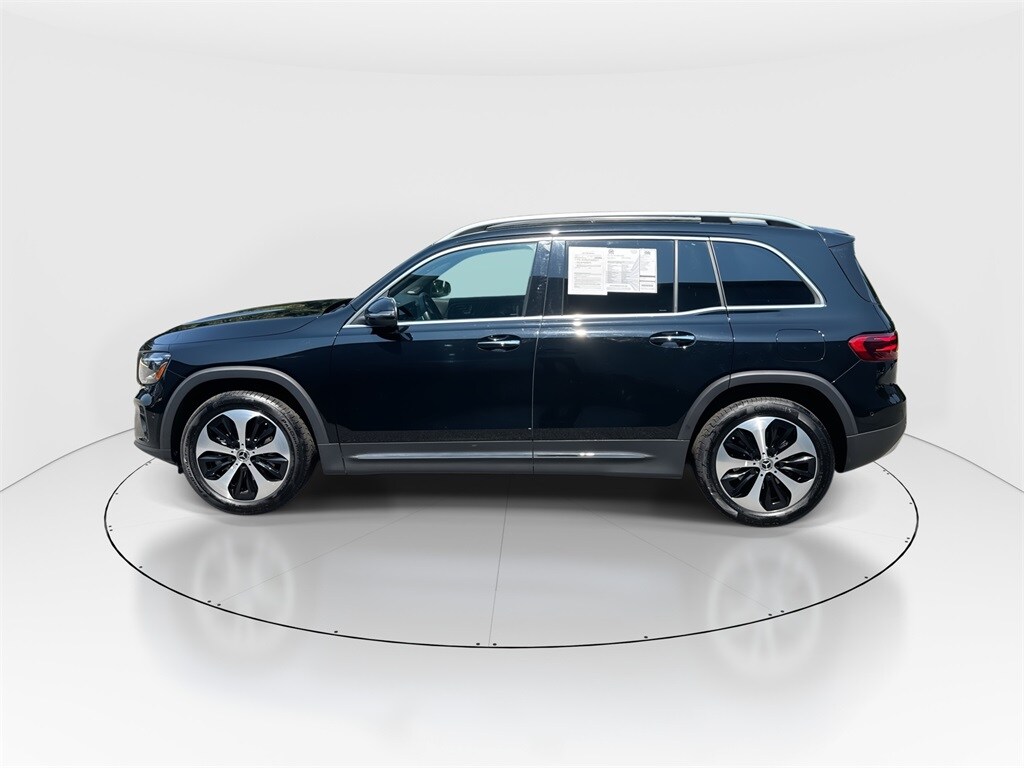 2024 Mercedes Benz GLB 250 4MATIC photo 4