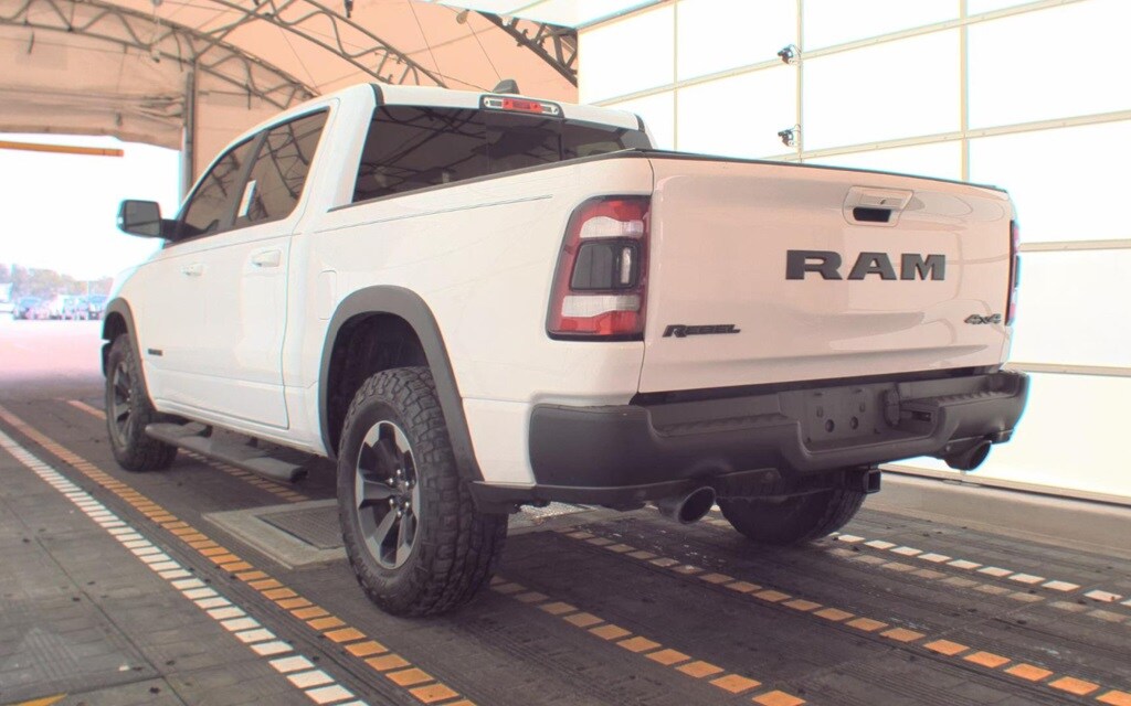 2019 Ram 1500 Rebel photo 4