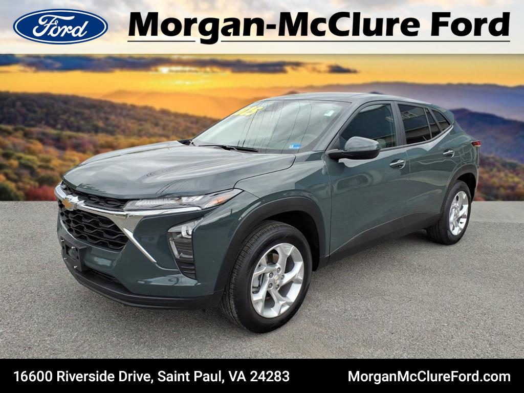 2025 Chevrolet Trax LS's photo