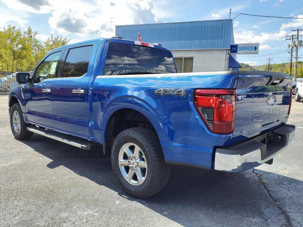 New 2024 Ford F-150 XLT 4x4 XLT SuperCrew 5.5 ft. SB