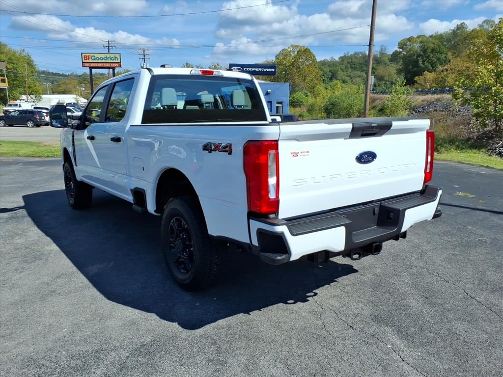 New 2026 Ford F-250 Super Duty XL 4x4 XL Crew Cab 6.8 ft. SB Pickup