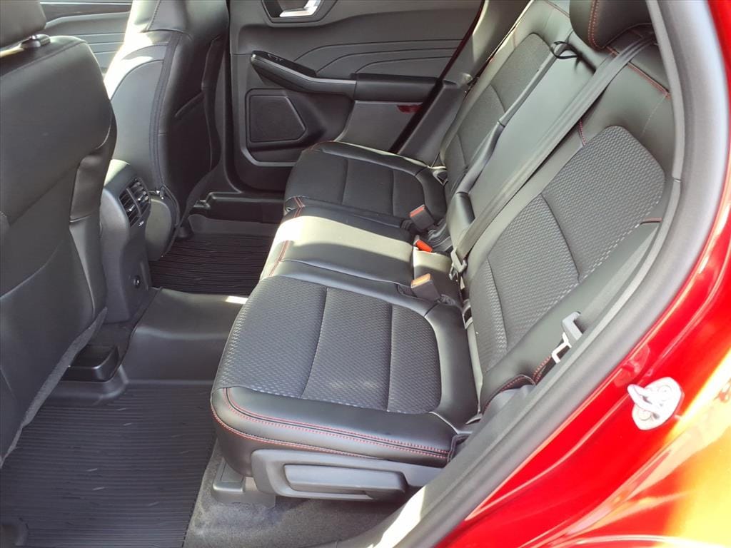 2026 Ford Escape ST-Line Select - Photo 7