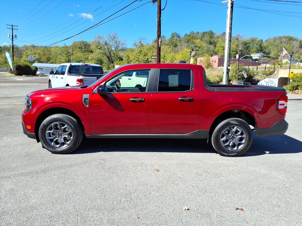 2025 Ford Maverick XLT photo 2