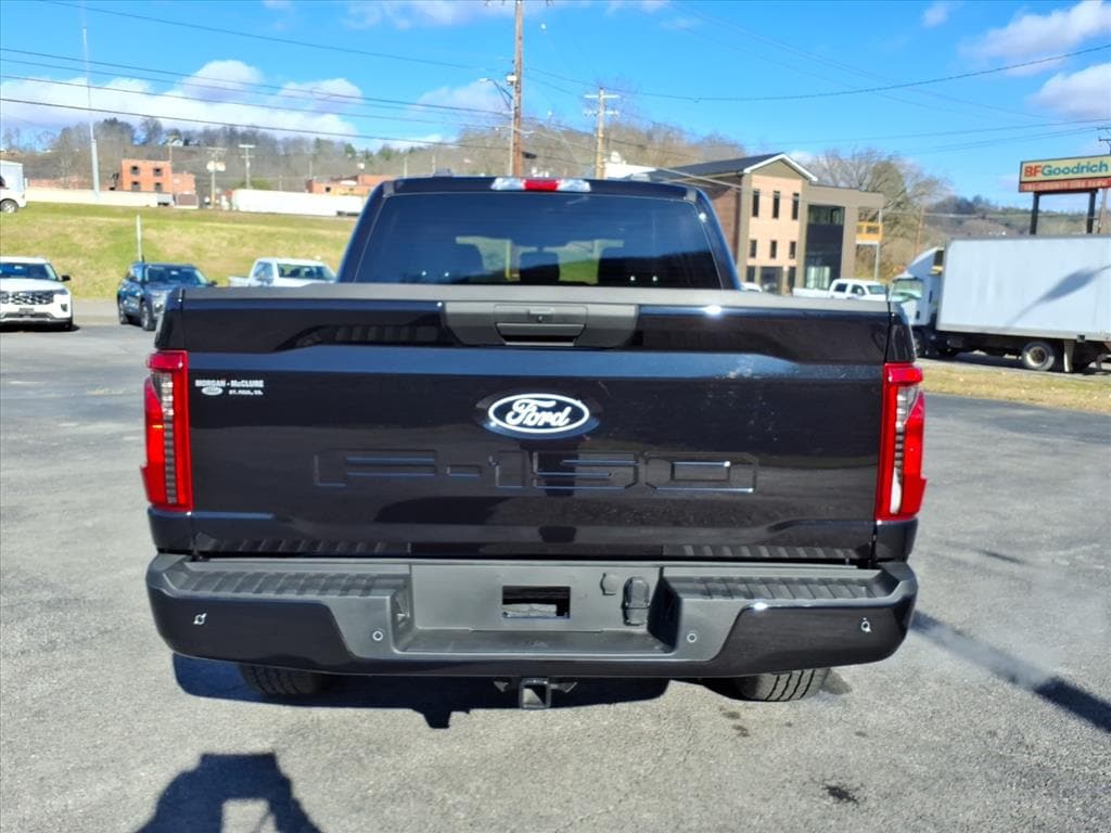 New 2025 Ford F-150 STX 4x4 STX SuperCrew 5.5 ft. SB