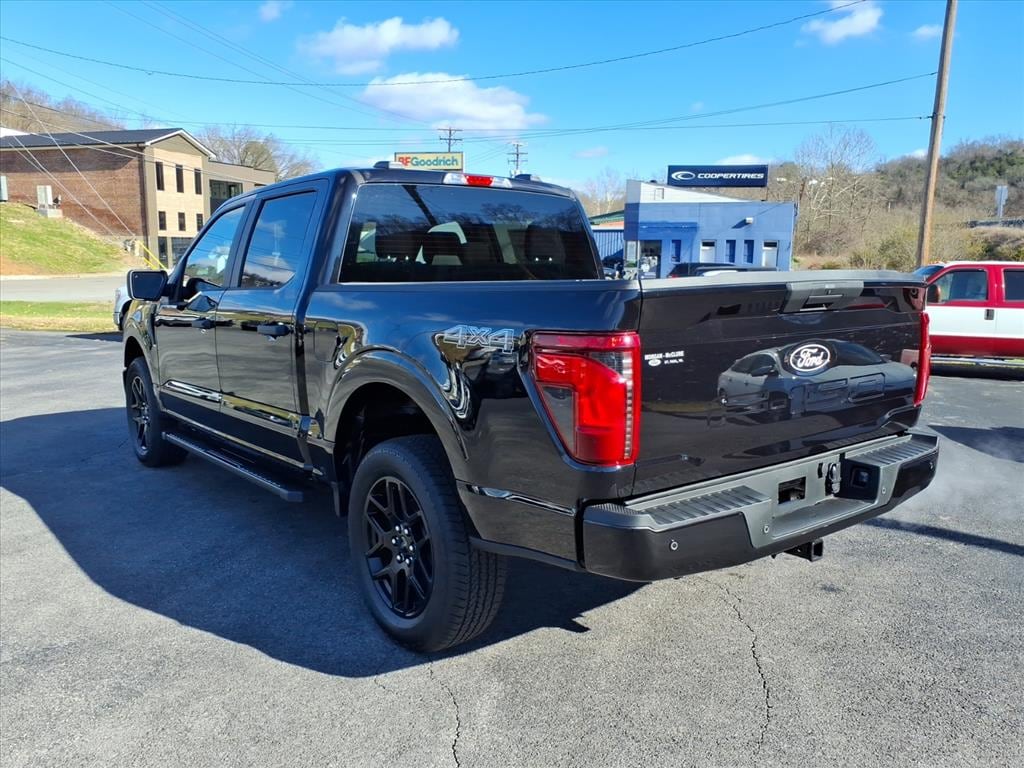 New 2025 Ford F-150 STX 4x4 STX SuperCrew 5.5 ft. SB