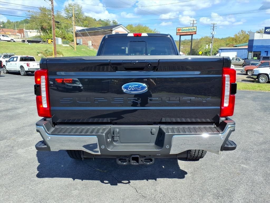 New 2026 Ford F-350 Super Duty Lariat 4x4 Lariat Crew Cab 8 ft. LB SRW Pickup