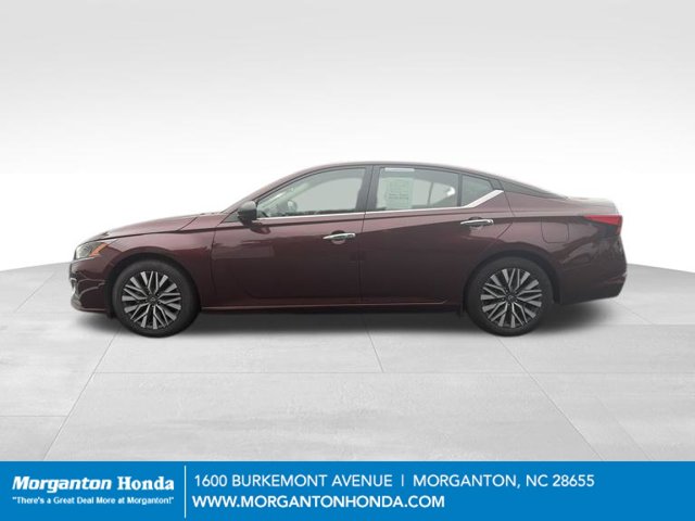 Used 2025 Nissan Altima SV Sedan