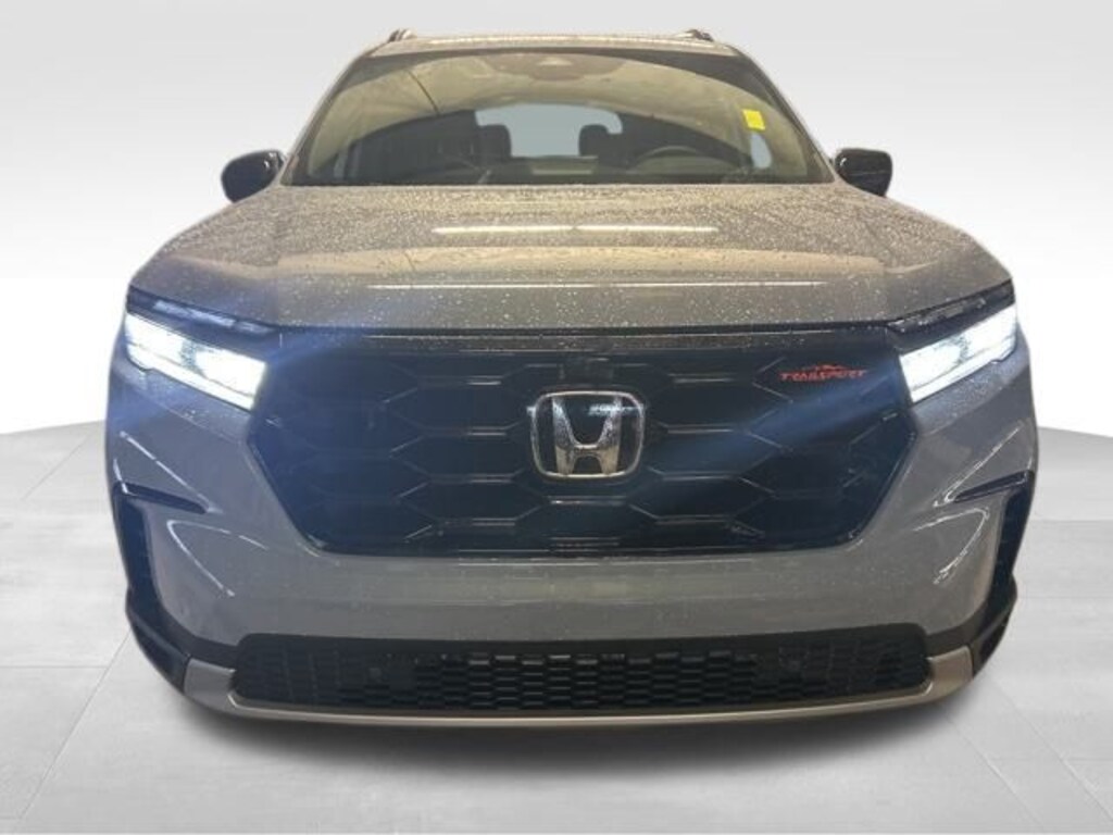 Used 2025 Honda Pilot TrailSport SUV