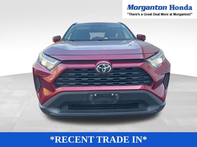 2023 Toyota RAV4 XLE photo 2