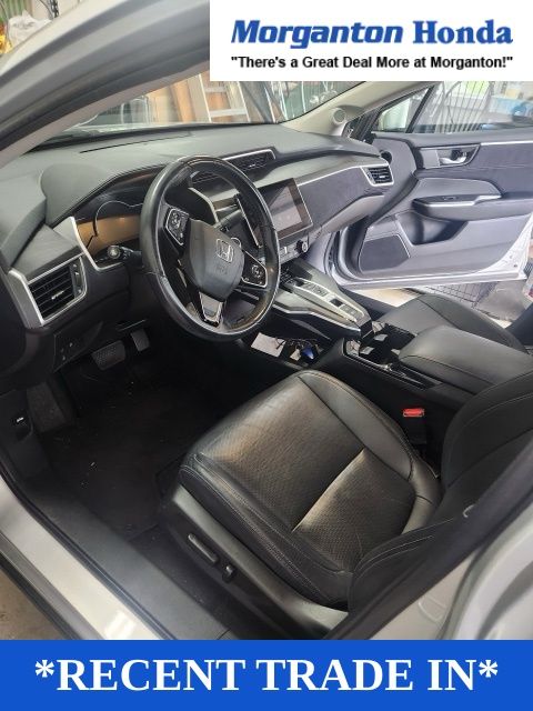 2021 Honda Clarity Plug-In Hybrid Touring photo 2