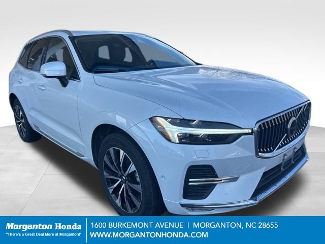 2023 Volvo XC60 Plus's photo