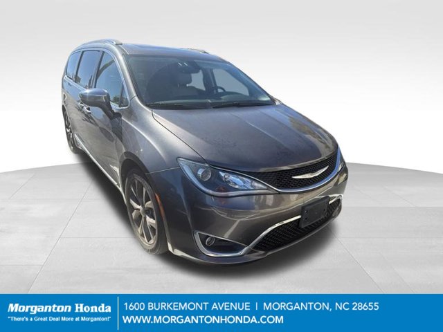 Used 2017 Chrysler Pacifica Limited Van