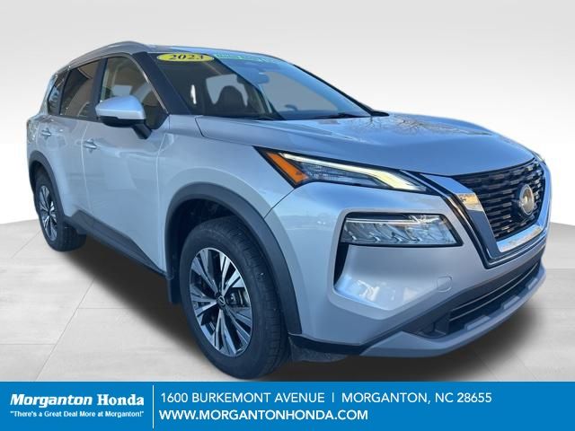 2023 Nissan Rogue SV's photo