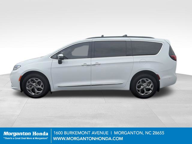 Used 2023 Chrysler Pacifica Limited Van Passenger Van