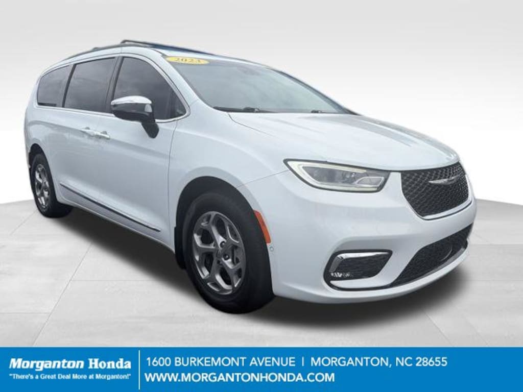 Used 2023 Chrysler Pacifica Limited Van Passenger Van