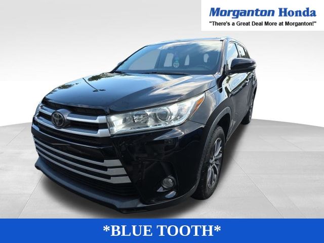 2019 Toyota Highlander SE XLE photo 3