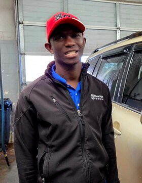 Staff member Leonard Johnson from ID_cf55b0