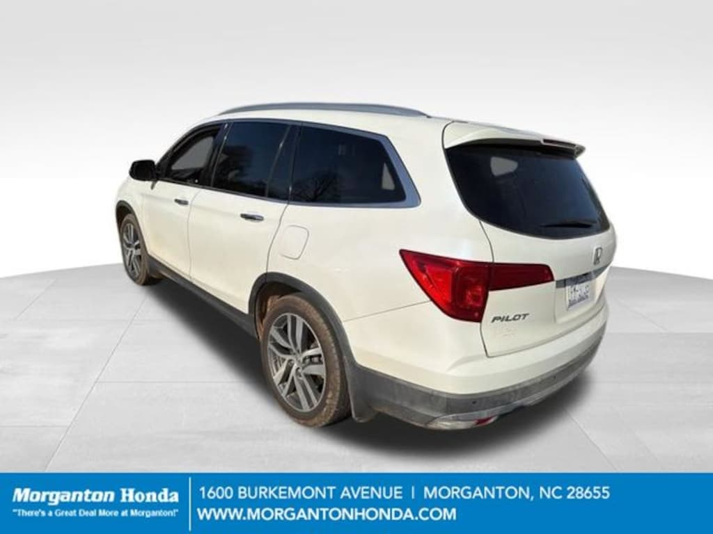 Used 2018 Honda Pilot Touring FWD SUV