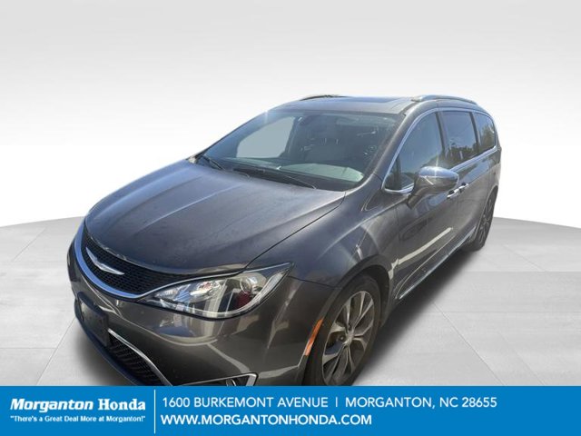 Used 2017 Chrysler Pacifica Limited Van
