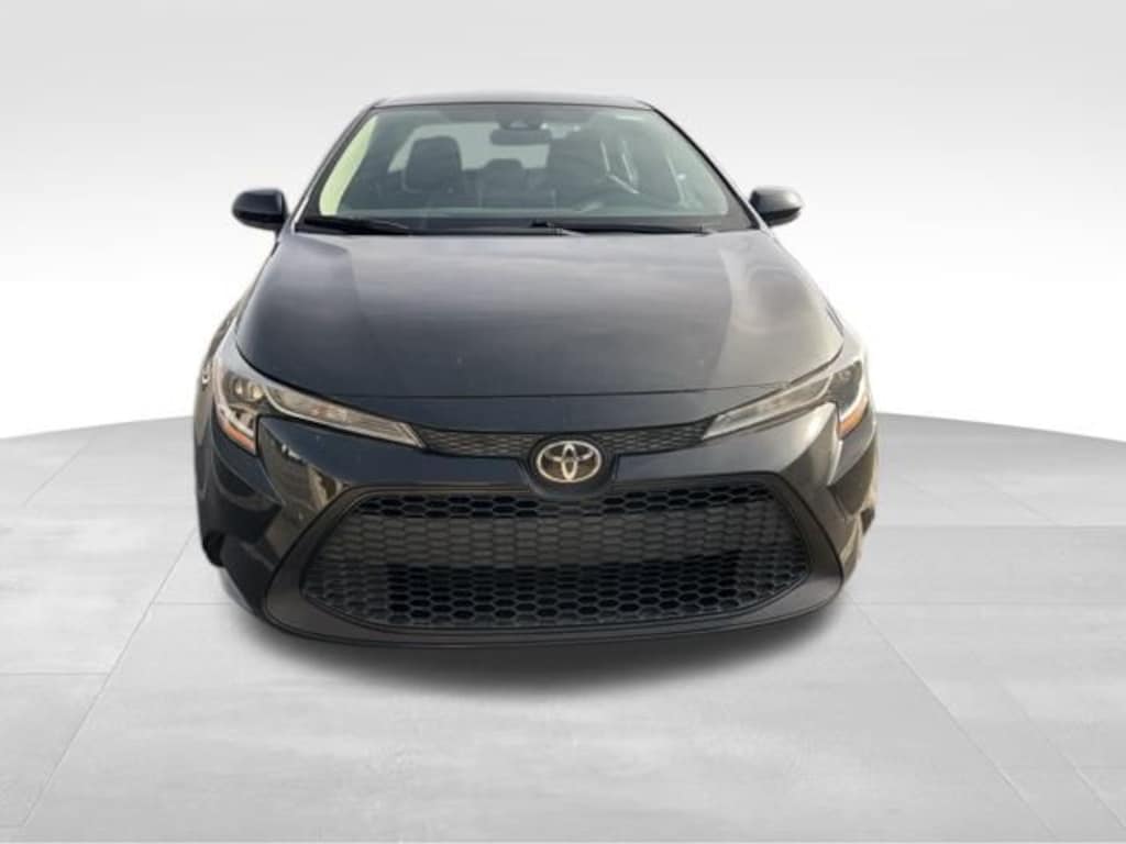 Used 2021 Toyota Corolla LE Sedan