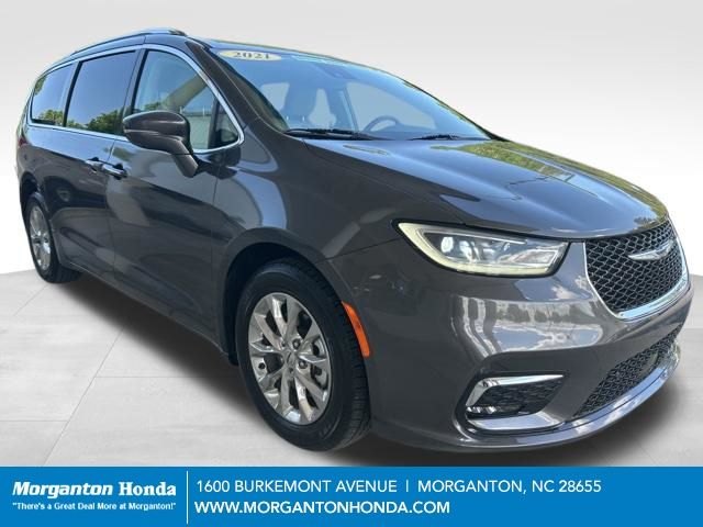 2021 Chrysler Pacifica Touring L's photo