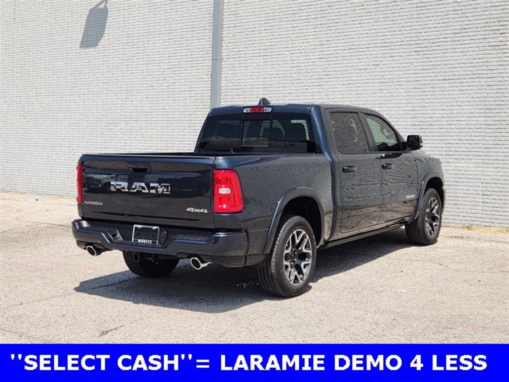 New 2026 Ram 1500 LARAMIE CREW CAB 4X4 5'7 BOX Pickup