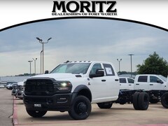 2026 Ram 5500 Chassis Cab TRADESMAN  CREW  4X4 84' CA Pickup