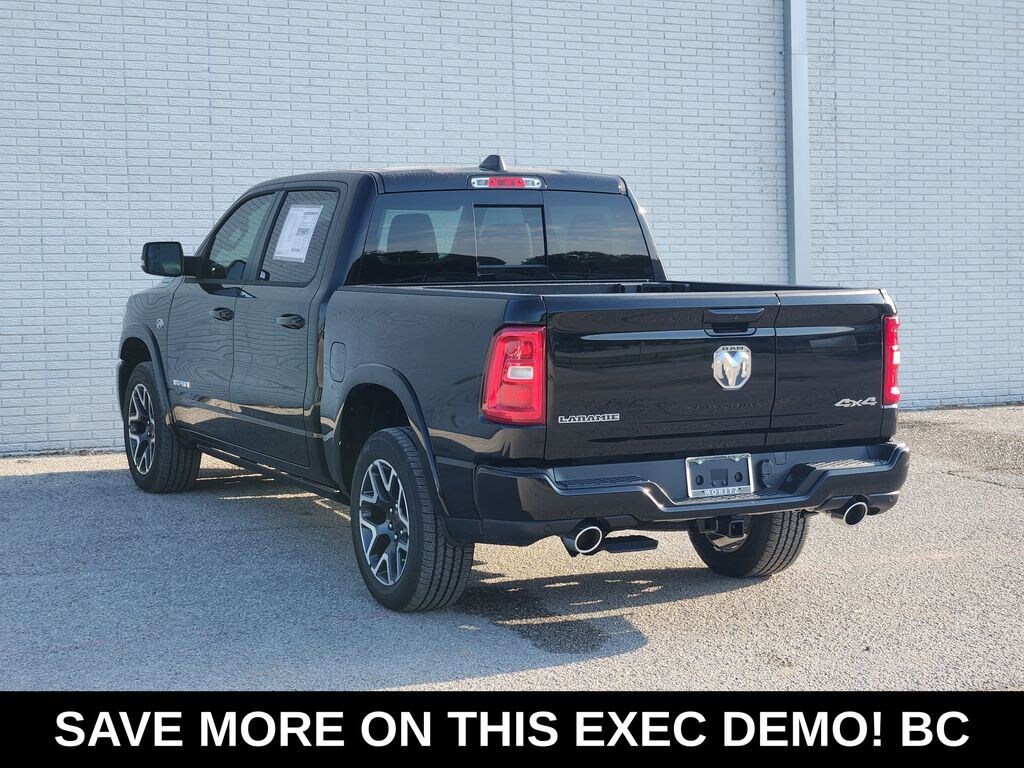 New 2026 Ram 1500 LARAMIE CREW CAB 4X4 5'7 BOX Pickup