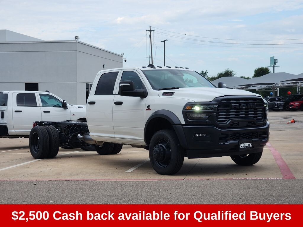 New 2026 Ram 5500 Chassis Cab TRADESMAN CREW 4X4 84' CA Pickup