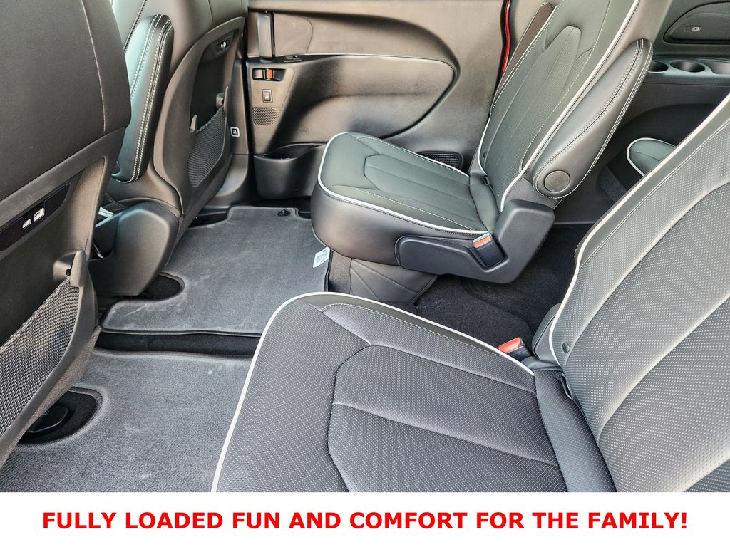 2026 Chrysler Pacifica Limited - Photo 19