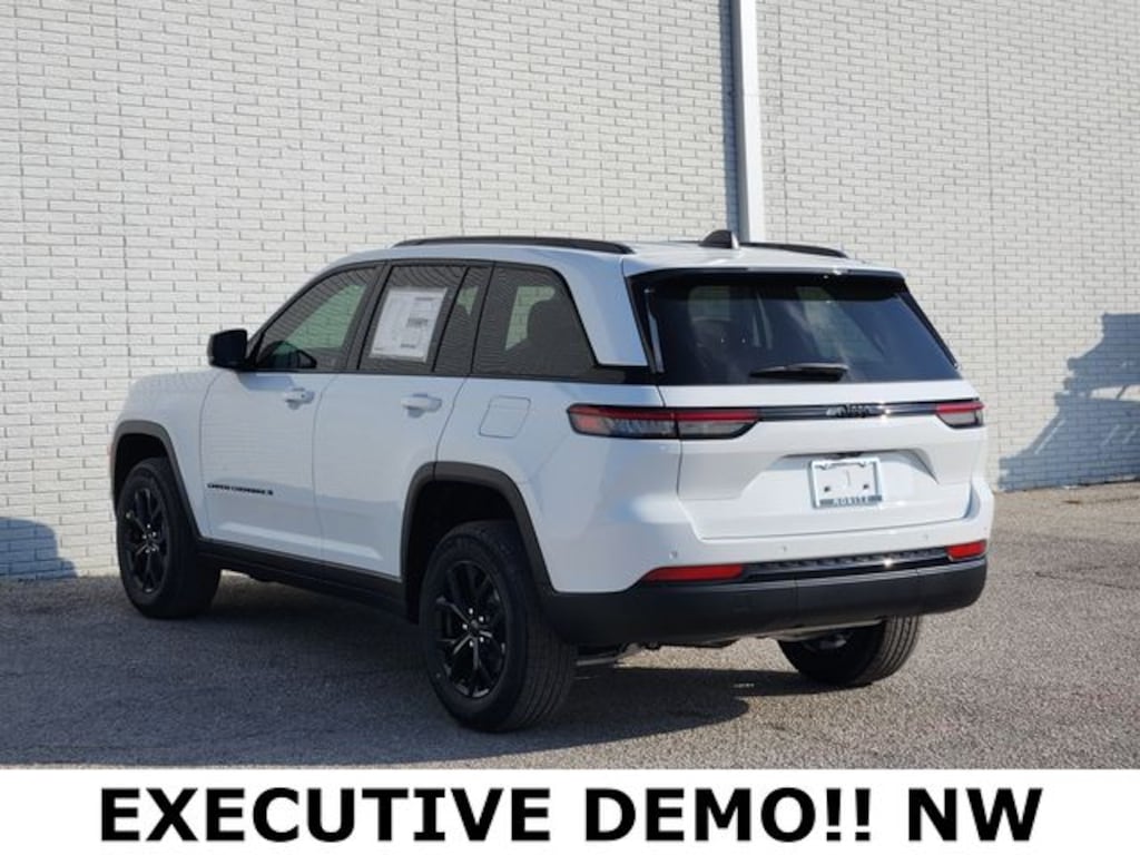 New 2025 Jeep Grand Cherokee ALTITUDE X 4X2 Sport Utility