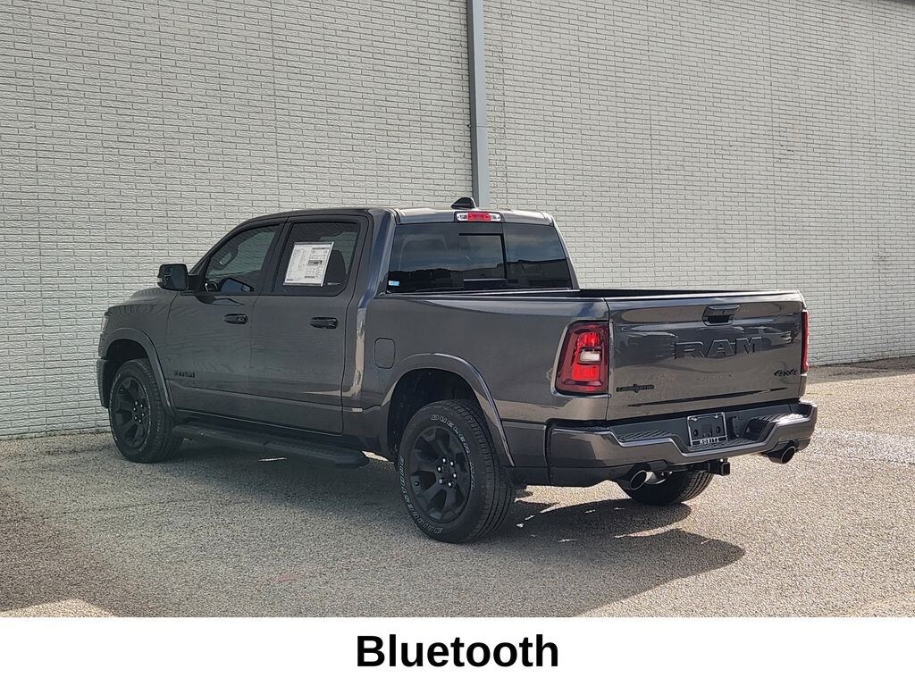New 2026 Ram 1500 LONE STAR CREW CAB 4X4 5'7 BOX Pickup