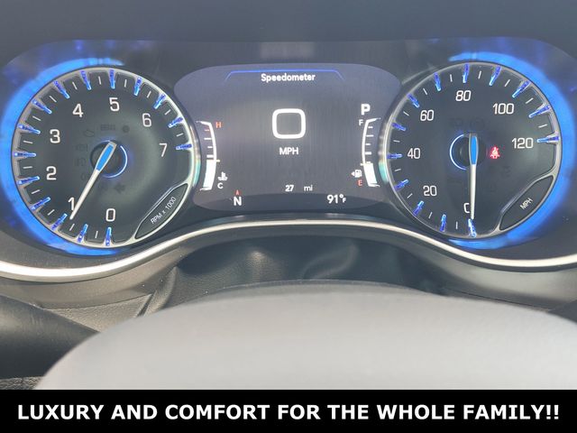 2025 Chrysler Pacifica Select - Photo 11