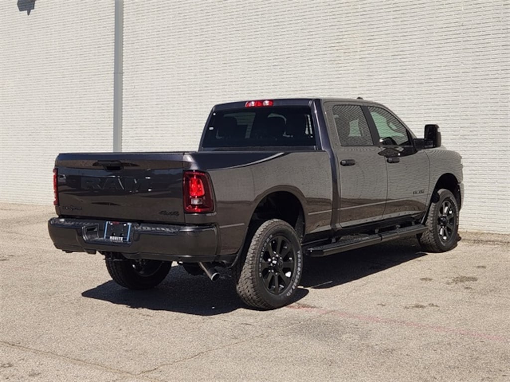 New 2026 Ram 2500 LONE STAR CREW CAB 4X4 6'4 BOX Pickup