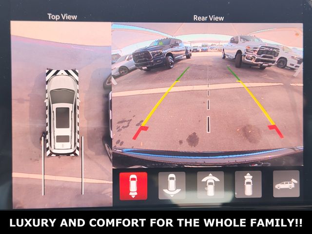 2025 Chrysler Pacifica Select - Photo 13