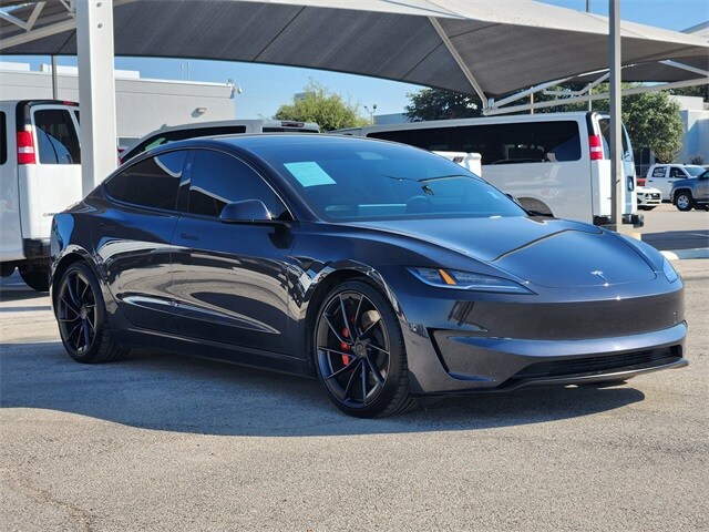 2024 Tesla Model 3 Performance photo 3