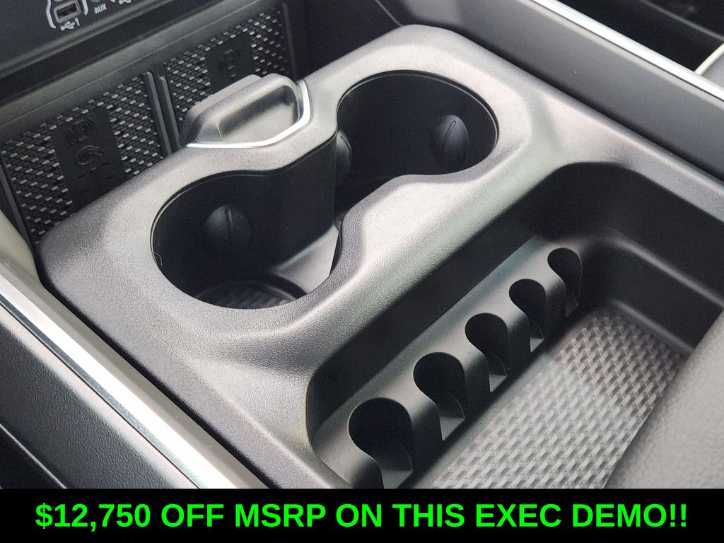 2026 RAM 1500 Laramie - Photo 15