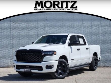 2026 Ram 1500 EXPRESS CREW CAB 4X4 5'7 BOX Pickup