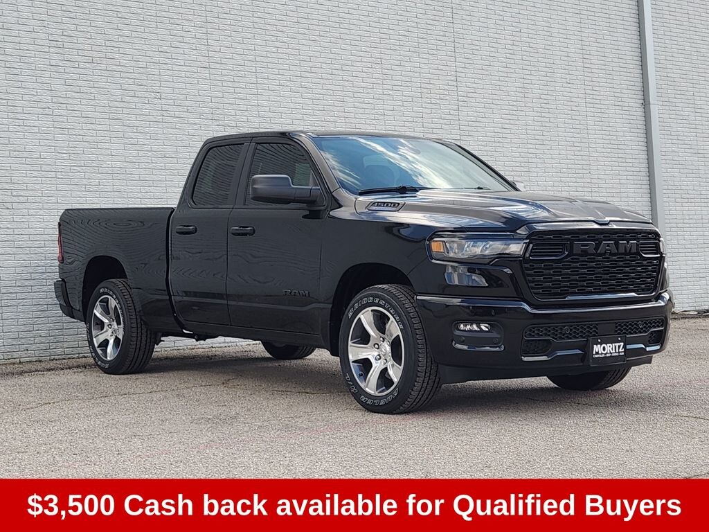 New 2026 Ram 1500 EXPRESS QUAD CAB 4X2 6'4 BOX Pickup